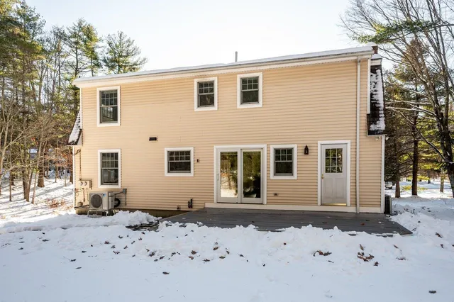 $646,000 | 3 Ambler Way, Durham, NH 03824