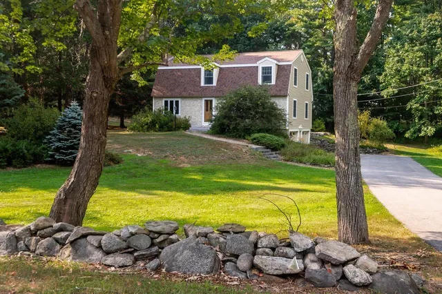 $646,000 | 3 Ambler Way, Durham, NH 03824