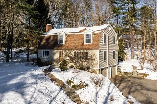 $646,000 | 3 Ambler Way, Durham, NH 03824