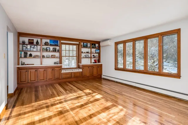 $646,000 | 3 Ambler Way, Durham, NH 03824