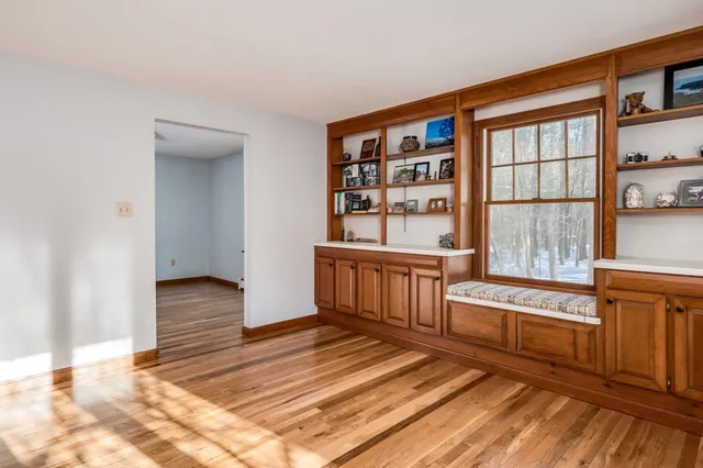 $646,000 | 3 Ambler Way, Durham, NH 03824