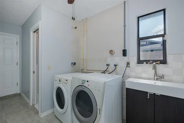 a room with lots of car parked in it