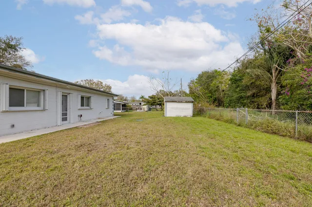 $2,200 | 206 North 37th Street, Fort Pierce, FL 34947