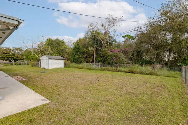$2,200 | 206 North 37th Street, Fort Pierce, FL 34947