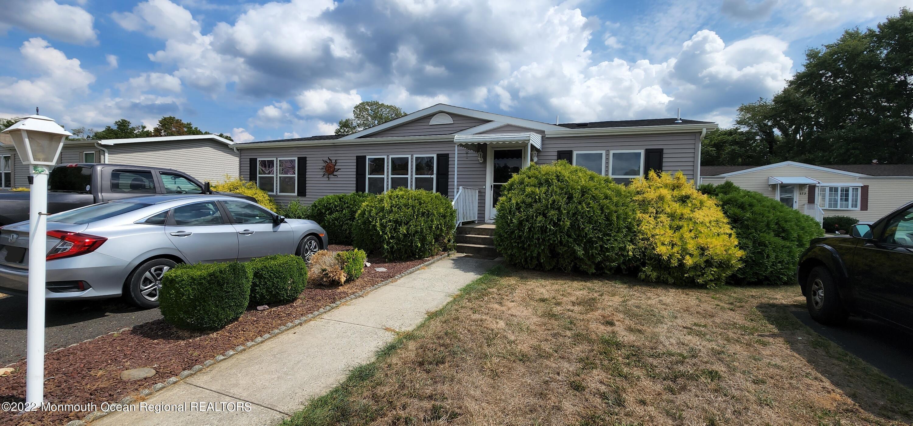 172 Farm Road Freehold, NJ 07728 - Photo 2 of 16 20220905_131926