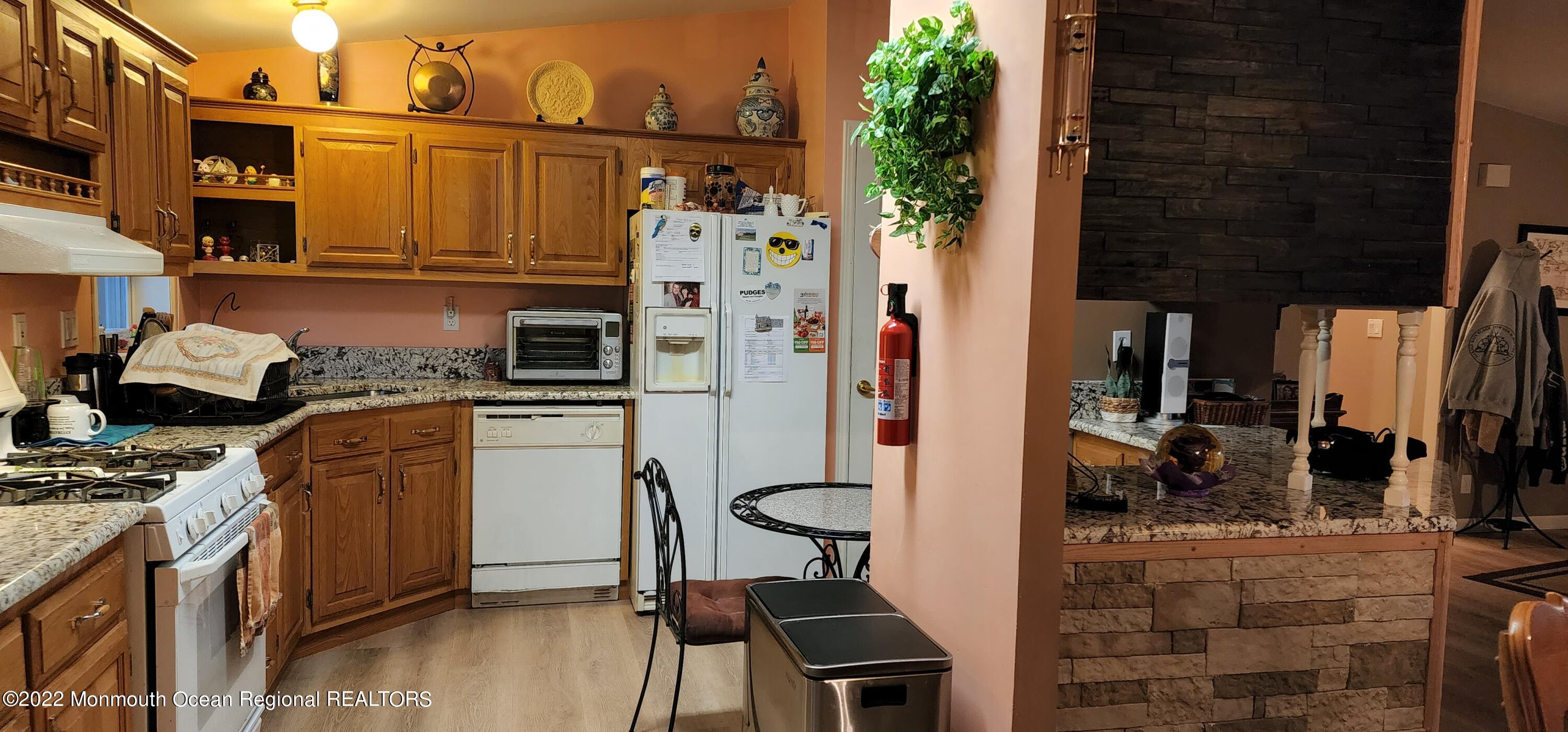 172 Farm Road Freehold, NJ 07728 - Photo 10 of 16 20220901_193019