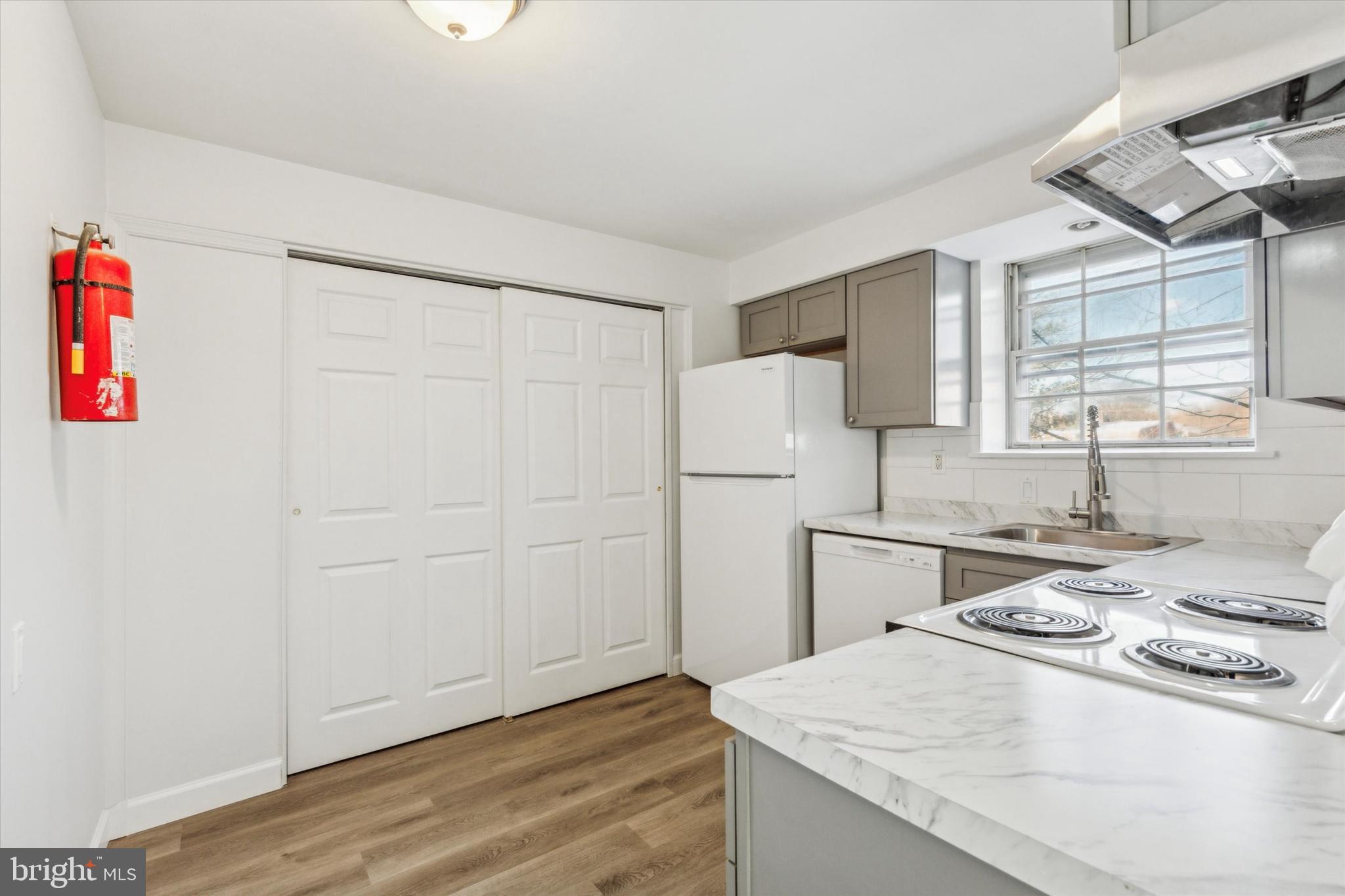 329 Buttonwood Street, Unit C Norristown, PA 19401 - Photo 2 of 13