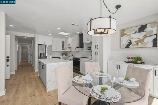 $729,000 | 1433 Oakmont Drive, Unit 4, Walnut Creek, CA 94595