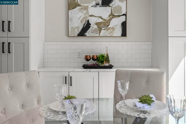 $729,000 | 1433 Oakmont Drive, Unit 4, Walnut Creek, CA 94595