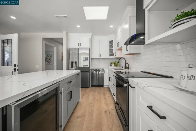 $729,000 | 1433 Oakmont Drive, Unit 4, Walnut Creek, CA 94595