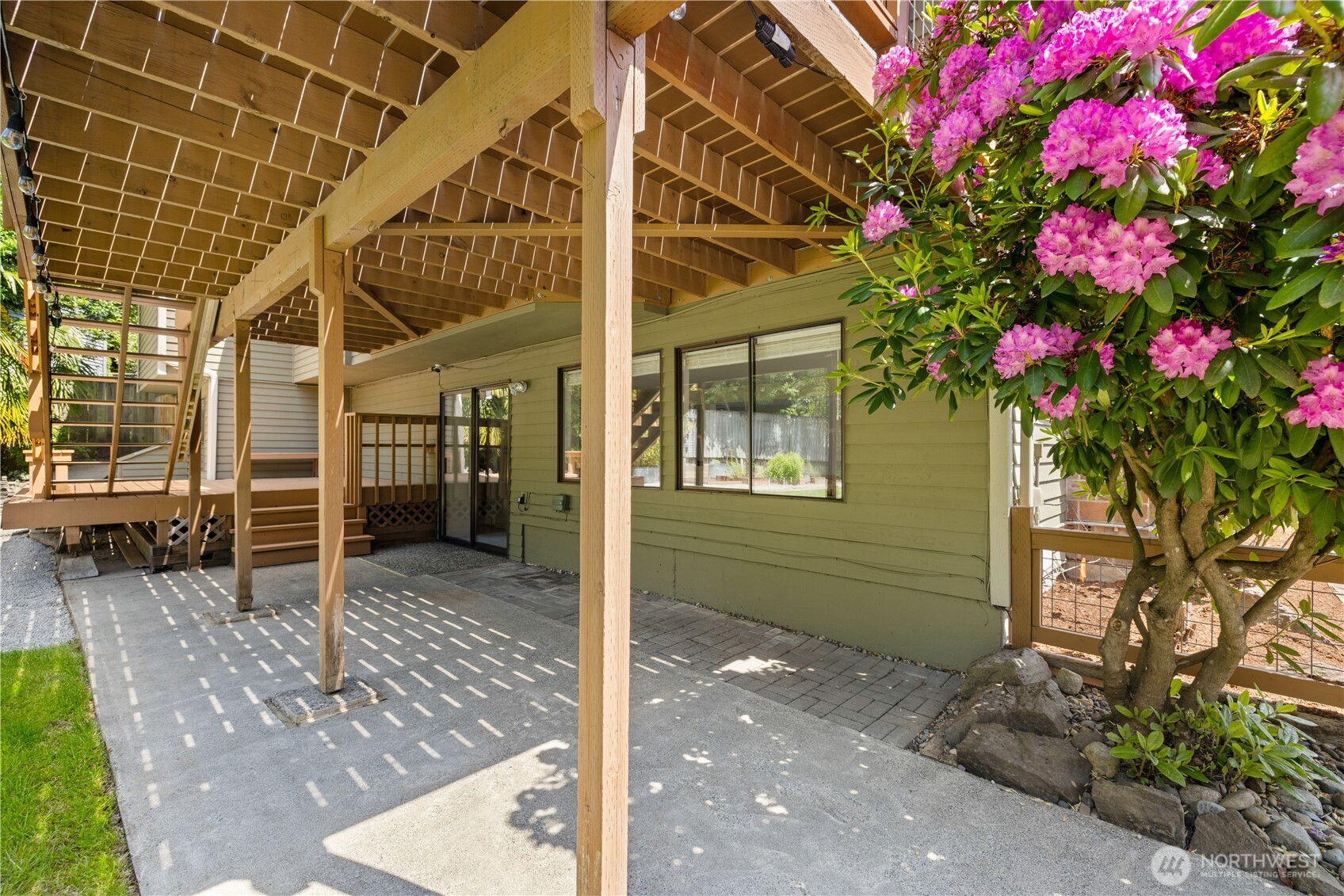 14821 104th Avenue Northeast Bothell, WA 98011 - Photo 29 of 38