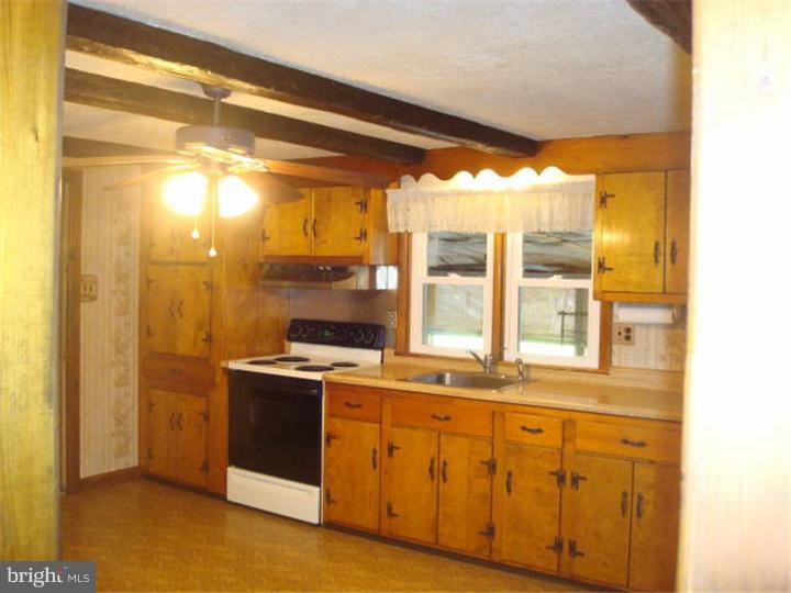 47 Elroy Road Souderton, PA 18964 - Photo 6 of 9 Gallery Image 6