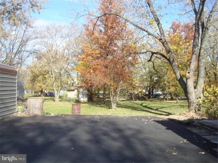 47 Elroy Road Souderton, PA 18964 - Photo 8 of 9 Gallery Image 8