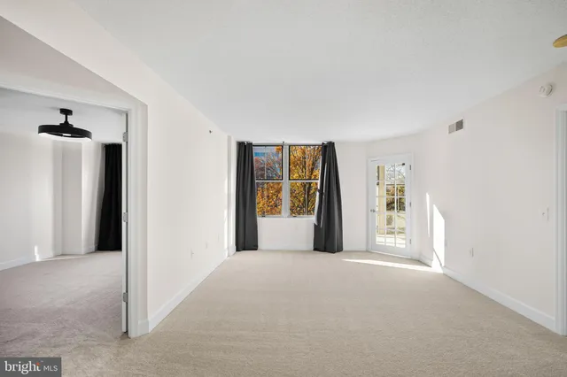 $500,000 | 11800 Sunset Hills Road, Unit 611, Reston, VA 20190