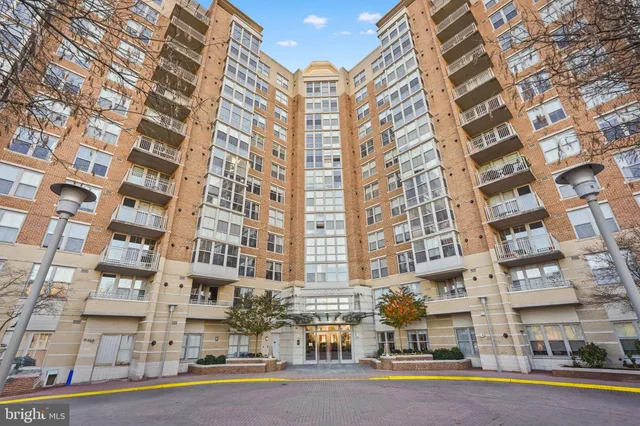$500,000 | 11800 Sunset Hills Road, Unit 611, Reston, VA 20190