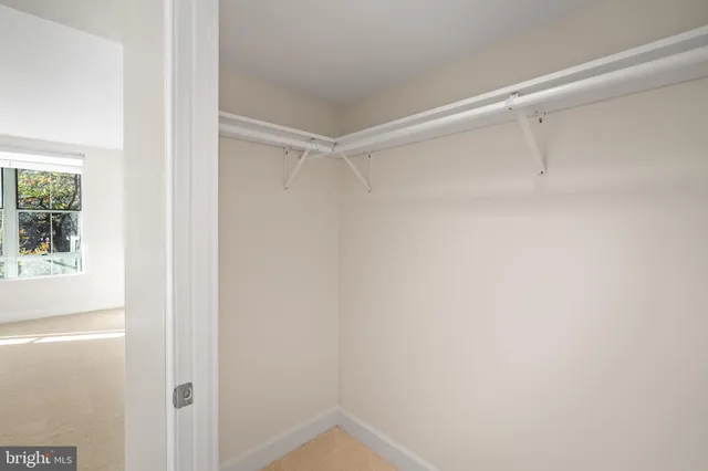 $500,000 | 11800 Sunset Hills Road, Unit 611, Reston, VA 20190