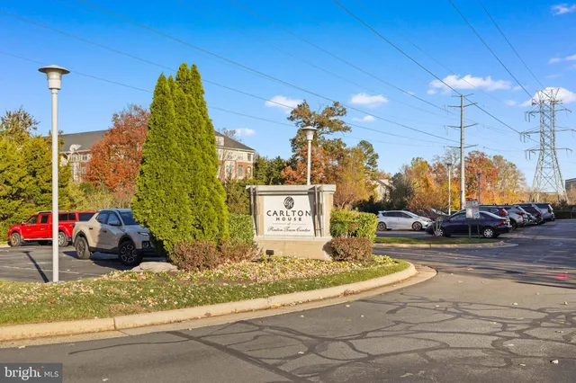 $500,000 | 11800 Sunset Hills Road, Unit 611, Reston, VA 20190