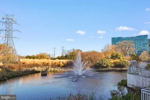 $500,000 | 11800 Sunset Hills Road, Unit 611, Reston, VA 20190