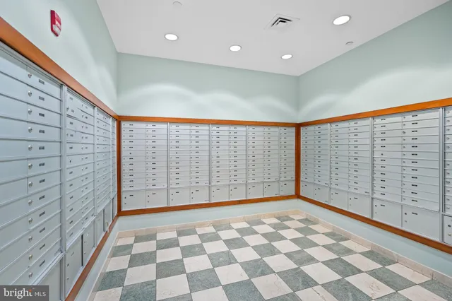 $500,000 | 11800 Sunset Hills Road, Unit 611, Reston, VA 20190