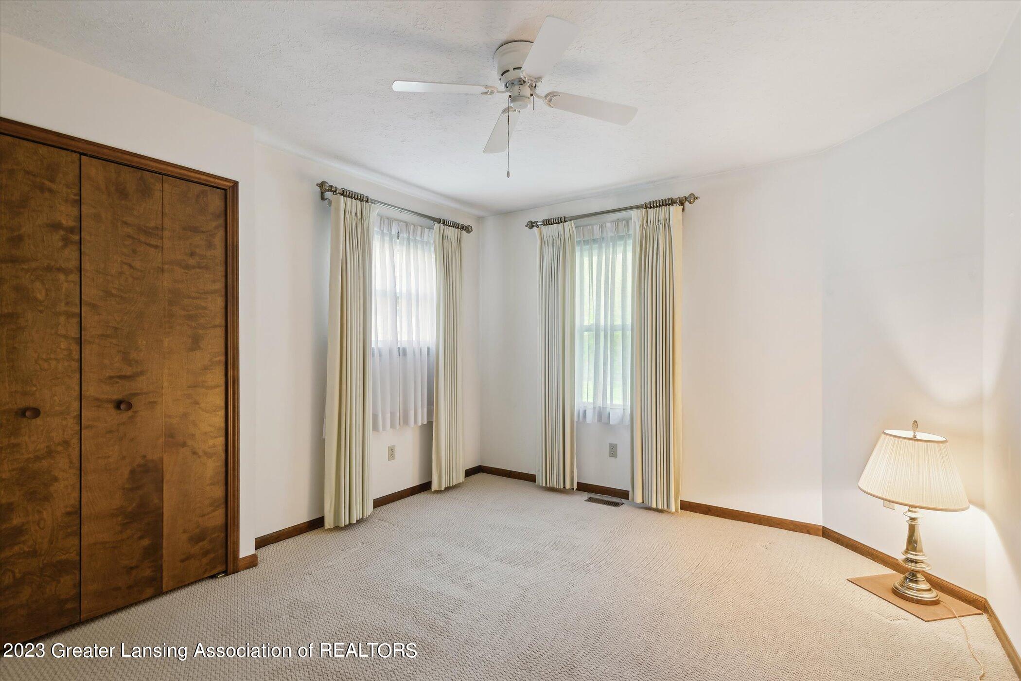 2017 Rendall Drive Jackson, MI 49201 - Photo 17 of 29 20-2017-Rendall-Dr-Jackson-MI-49201-Wind