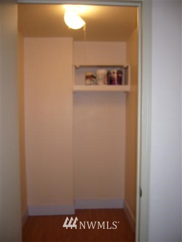 1105 Spring Street, Unit 504 Seattle, WA 98104 - Photo 9 of 11