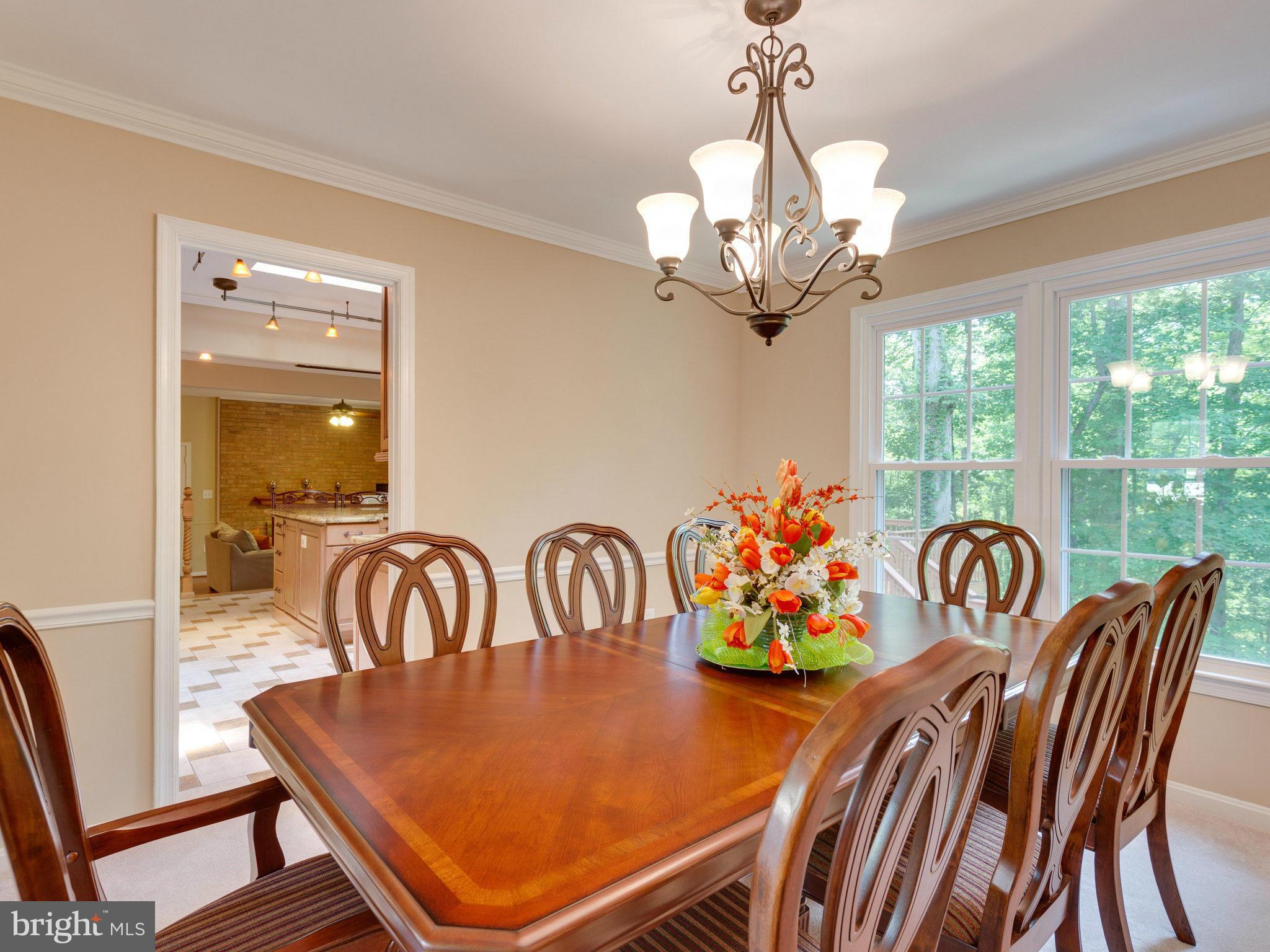 8110 Kings Point Court Springfield, VA 22153 - Photo 5 of 26 Dining Room