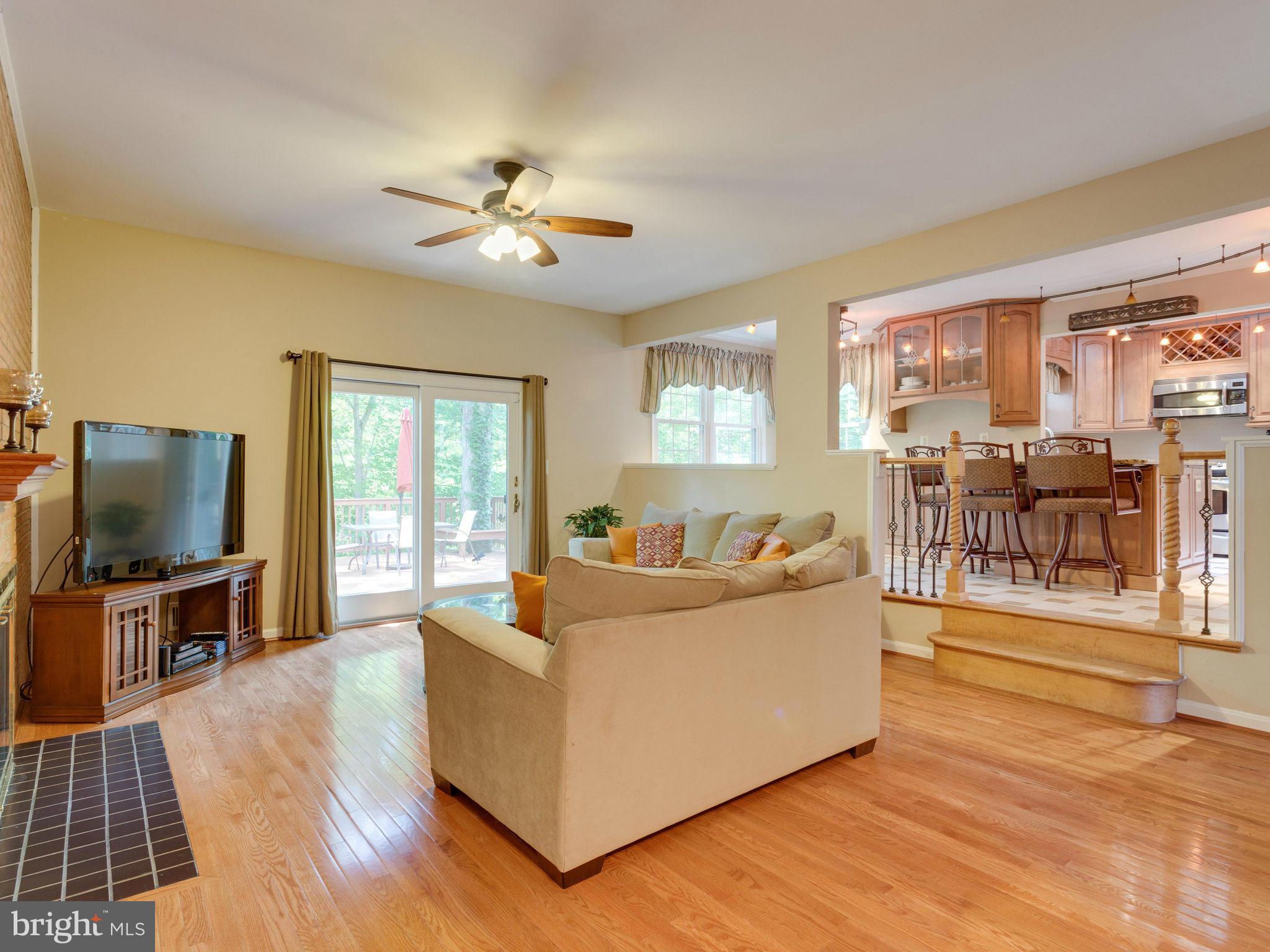 8110 Kings Point Court Springfield, VA 22153 - Photo 8 of 26 Interior (General)