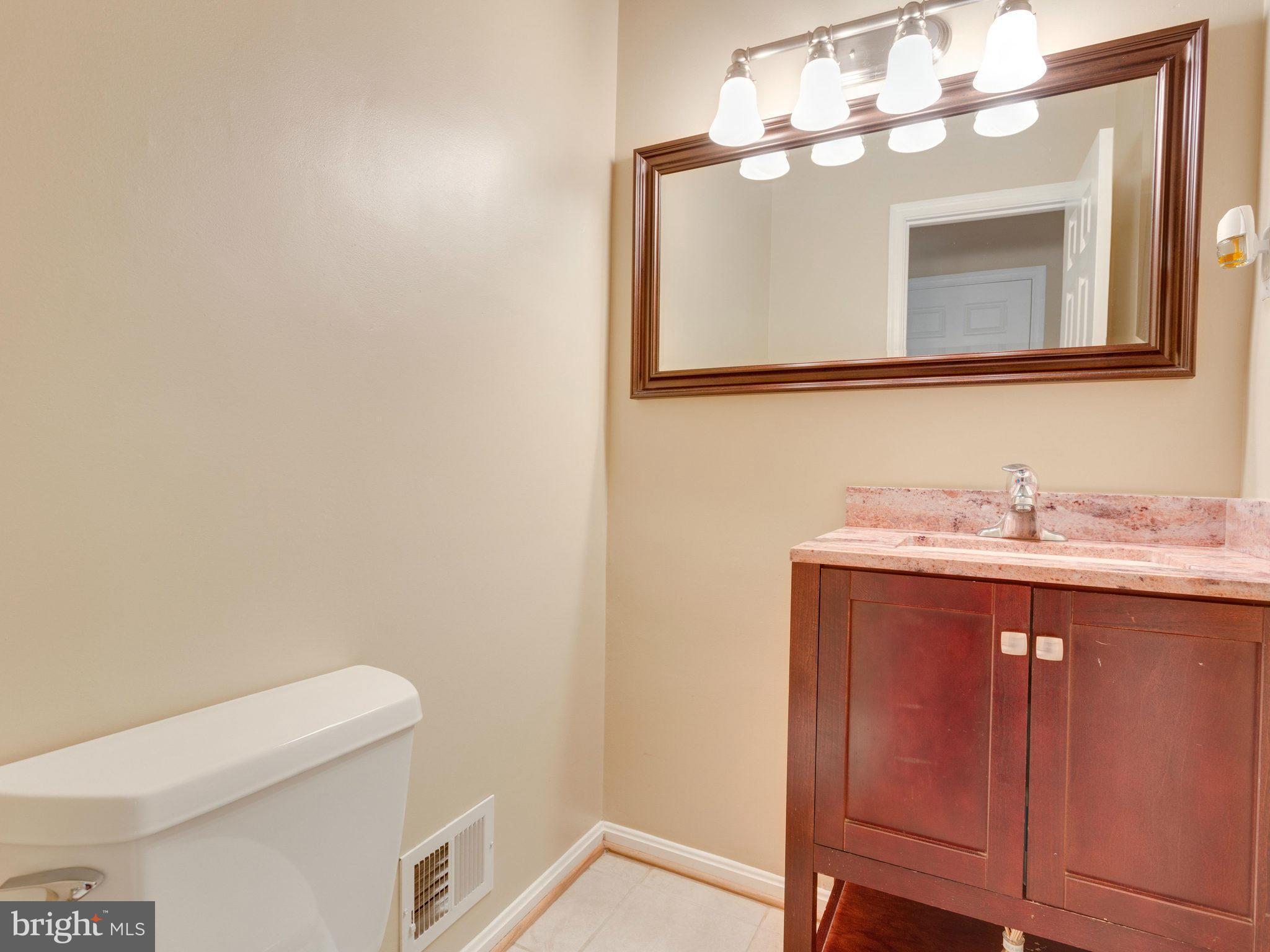 8110 Kings Point Court Springfield, VA 22153 - Photo 10 of 26 Bath