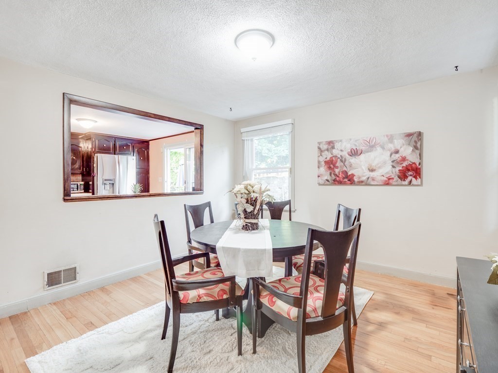 6 Parkview Road Everett, MA 02149 - Photo 7 of 42