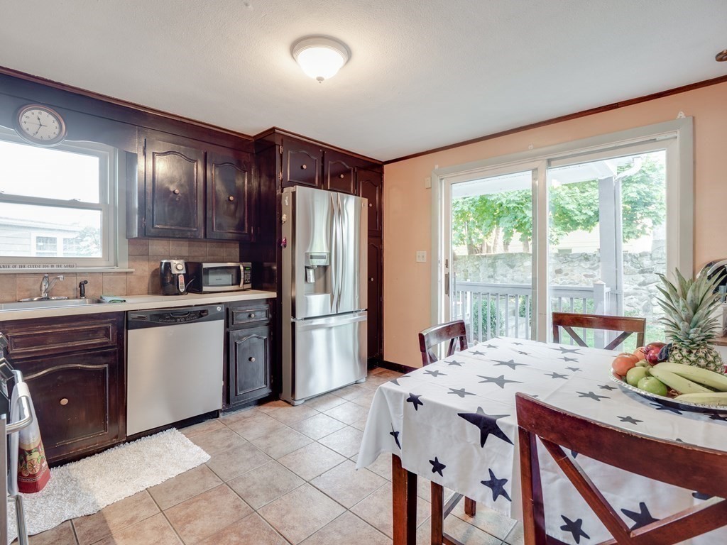 6 Parkview Road Everett, MA 02149 - Photo 9 of 42