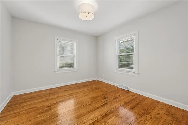 $385,000 | 118 North Cedar Street, Palatine, IL 60067