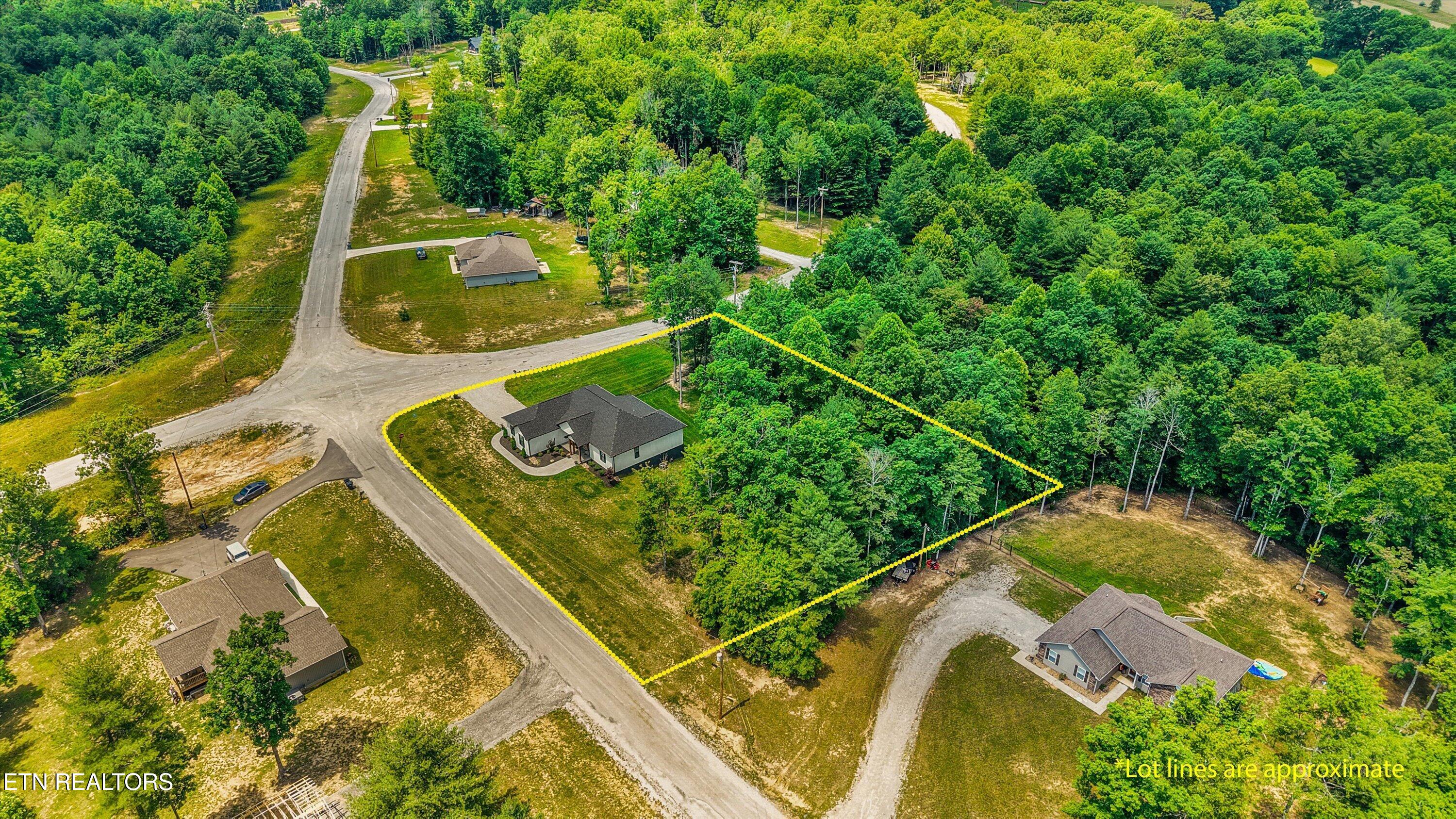 738 Toomey Fls Road Oneida, TN 37841 - Photo 3 of 44 39-738 Toomey Fls Rd 041