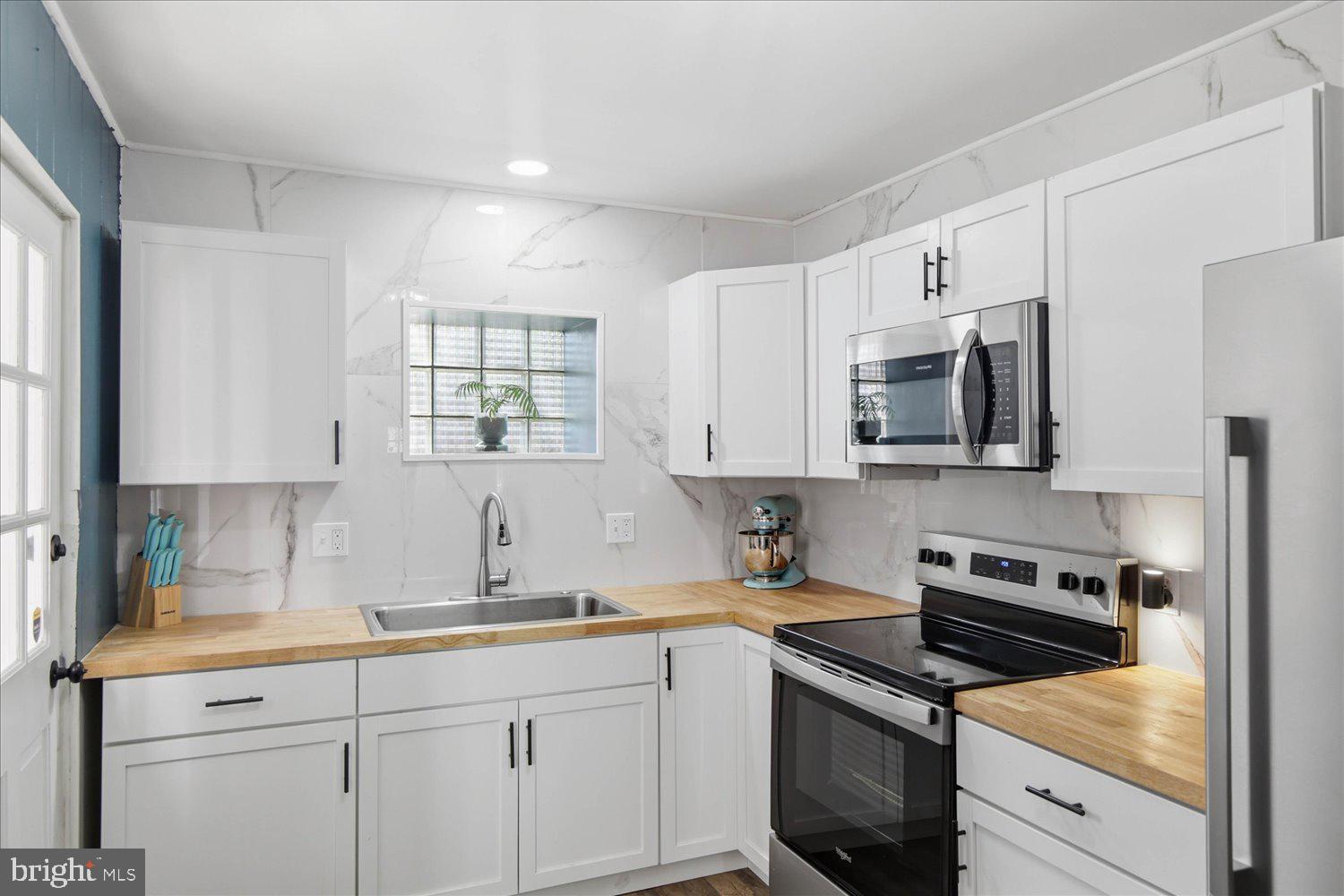 134 Laurel Street Lancaster, PA 17603 - Photo 9 of 17