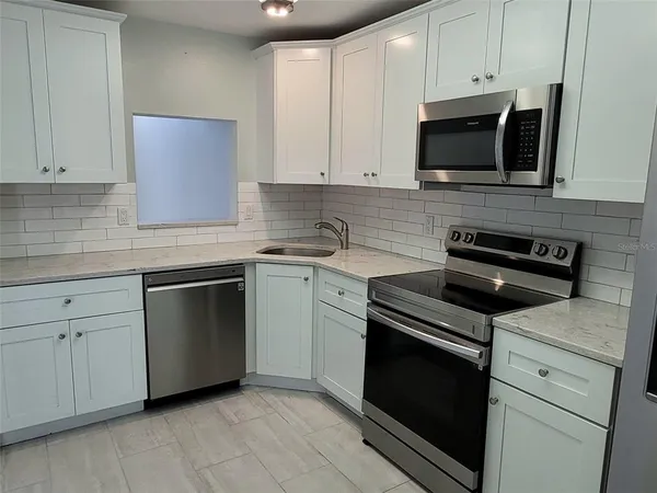 $220,000 | 729 Capri Isles Boulevard, Unit 216, Venice, FL 34292