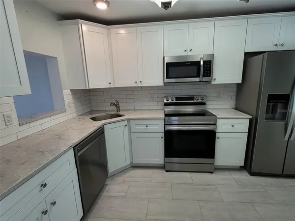 $220,000 | 729 Capri Isles Boulevard, Unit 216, Venice, FL 34292