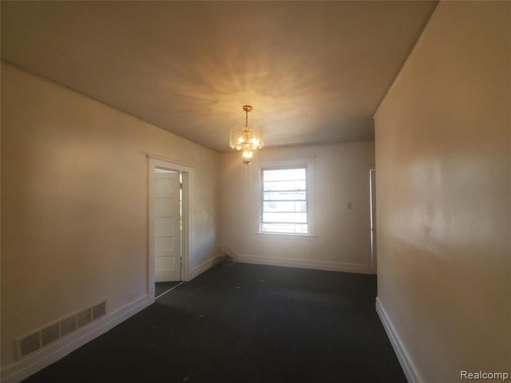 9334 Charest Street Hamtramck, MI 48212 - Photo 4 of 9