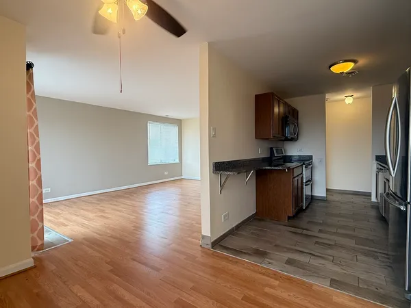 $1,750 | 425 Walnut Creek Road, Unit 1608, Lisle, IL 60532