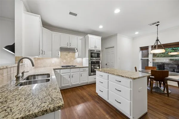 $775,000 | 408 Pecan Hollow Drive, Coppell, TX 75019
