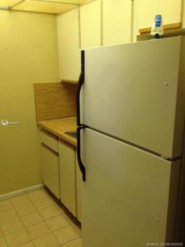 1255 West 53rd Street, Unit 309 Hialeah, FL 33012 - Photo 5 of 11