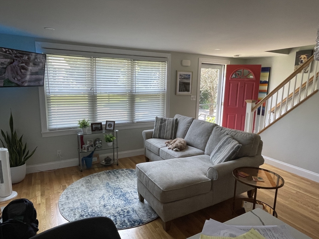 63 Elinor Road Weymouth, MA 02190 - Photo 4 of 33 Gallery Image 4