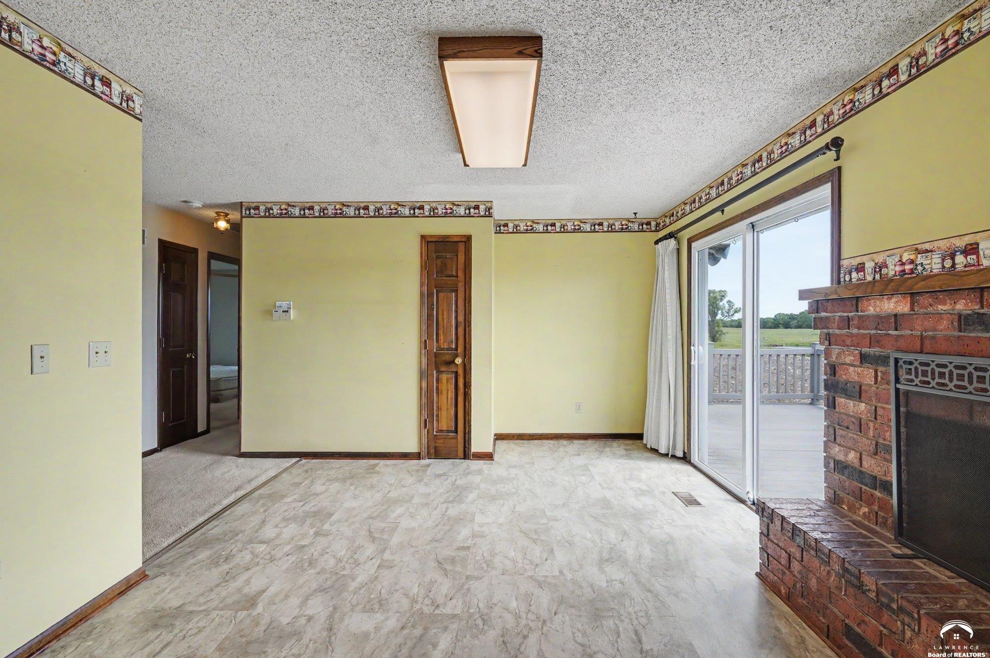 4419 Indiana Road Ottawa, KS 66067 - Photo 11 of 55