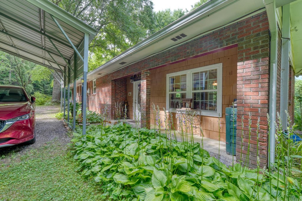 5127 Mineral Springs Road Young Harris, GA 30582 - Photo 36 of 43