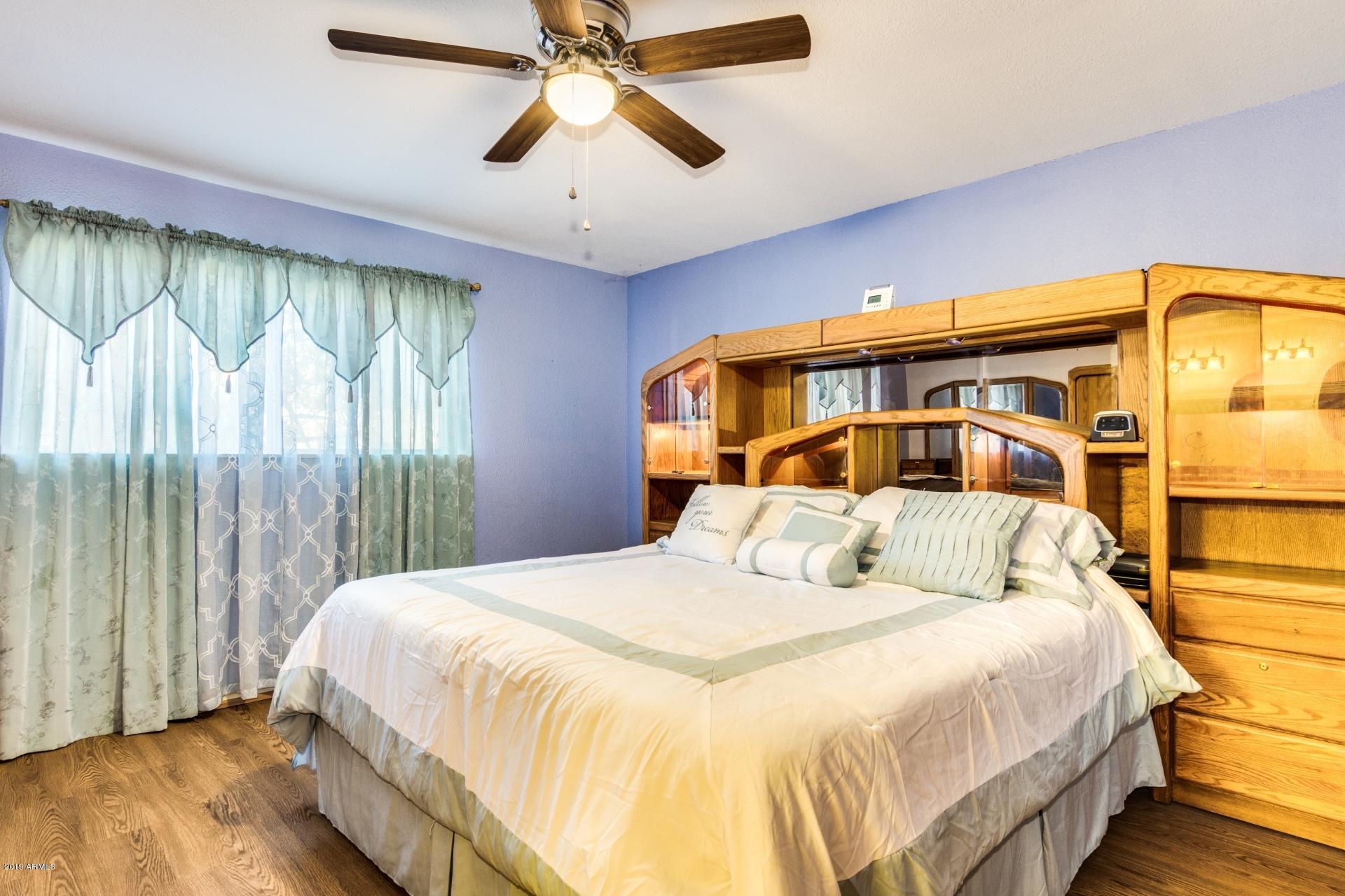 1530 East Mountain View Road Phoenix, AZ 85020 - Photo 16 of 21 0016-Mountain View (17)