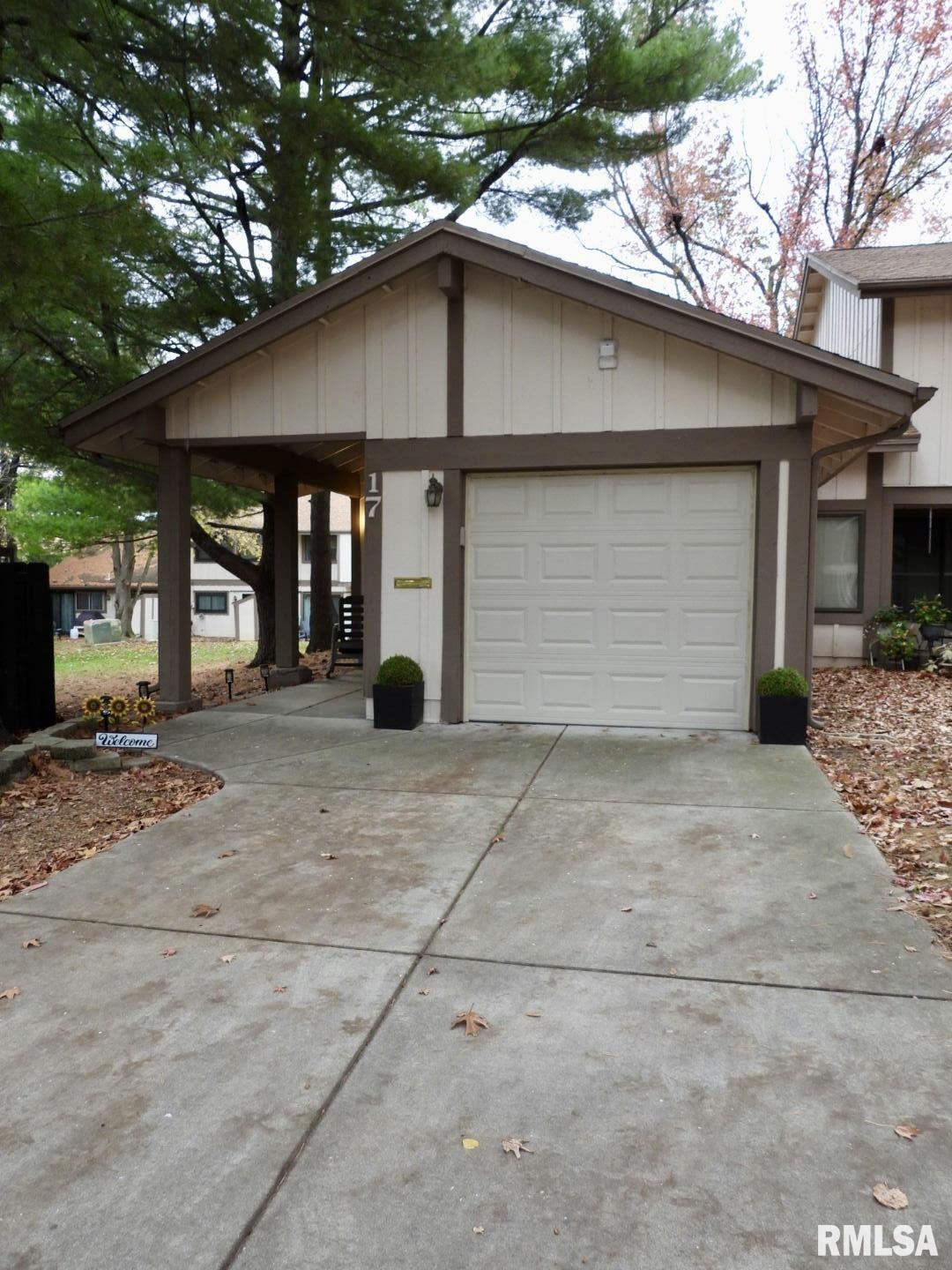 17 Juniper Lane Springfield, IL 62704 - Photo 1 of 29