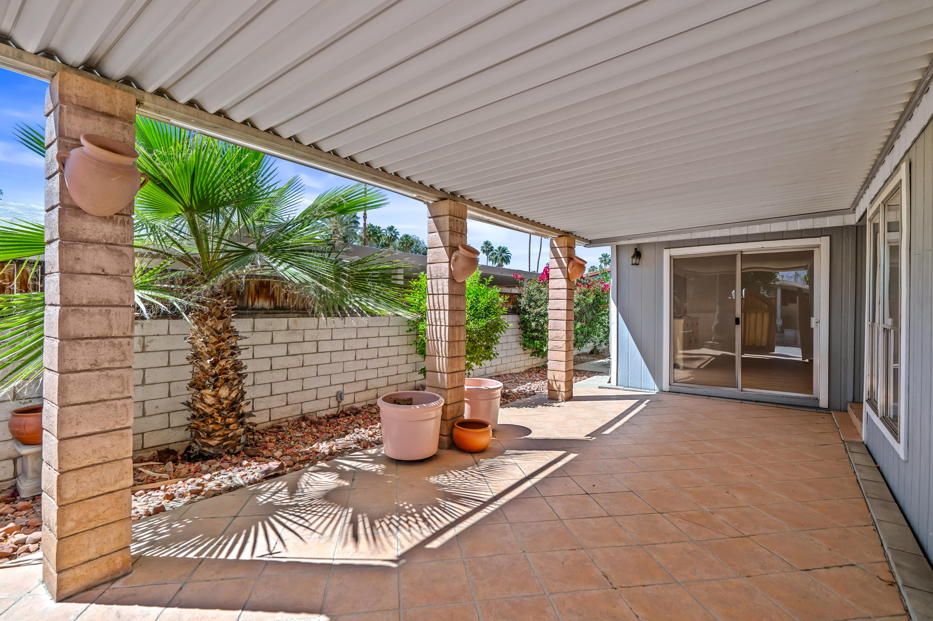 44 International Boulevard Rancho Mirage, CA 92270 - Photo 3 of 42 IMG-2