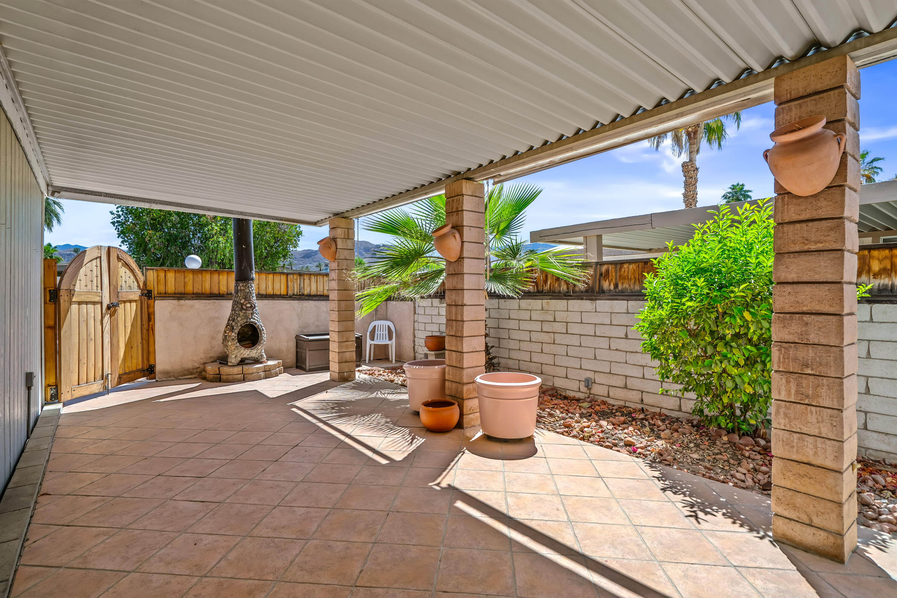 44 International Boulevard Rancho Mirage, CA 92270 - Photo 5 of 42 IMG-4