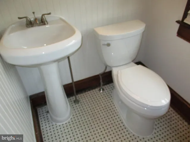 $2,300 | 5635 Oregon Avenue, Halethorpe, MD 21227