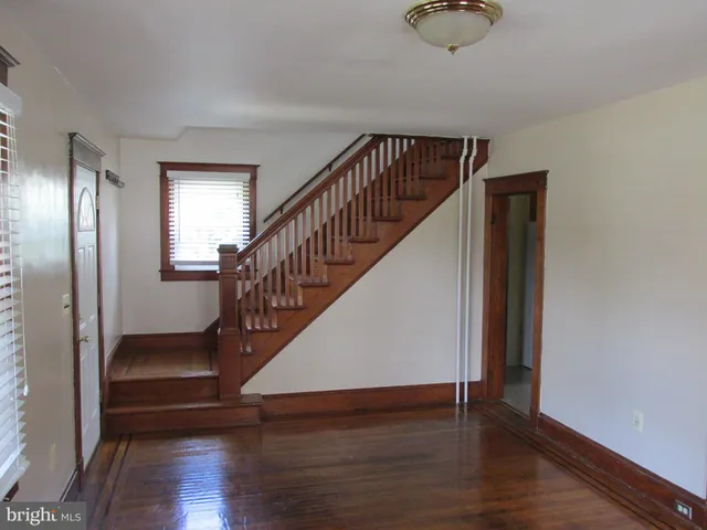 $2,300 | 5635 Oregon Avenue, Halethorpe, MD 21227