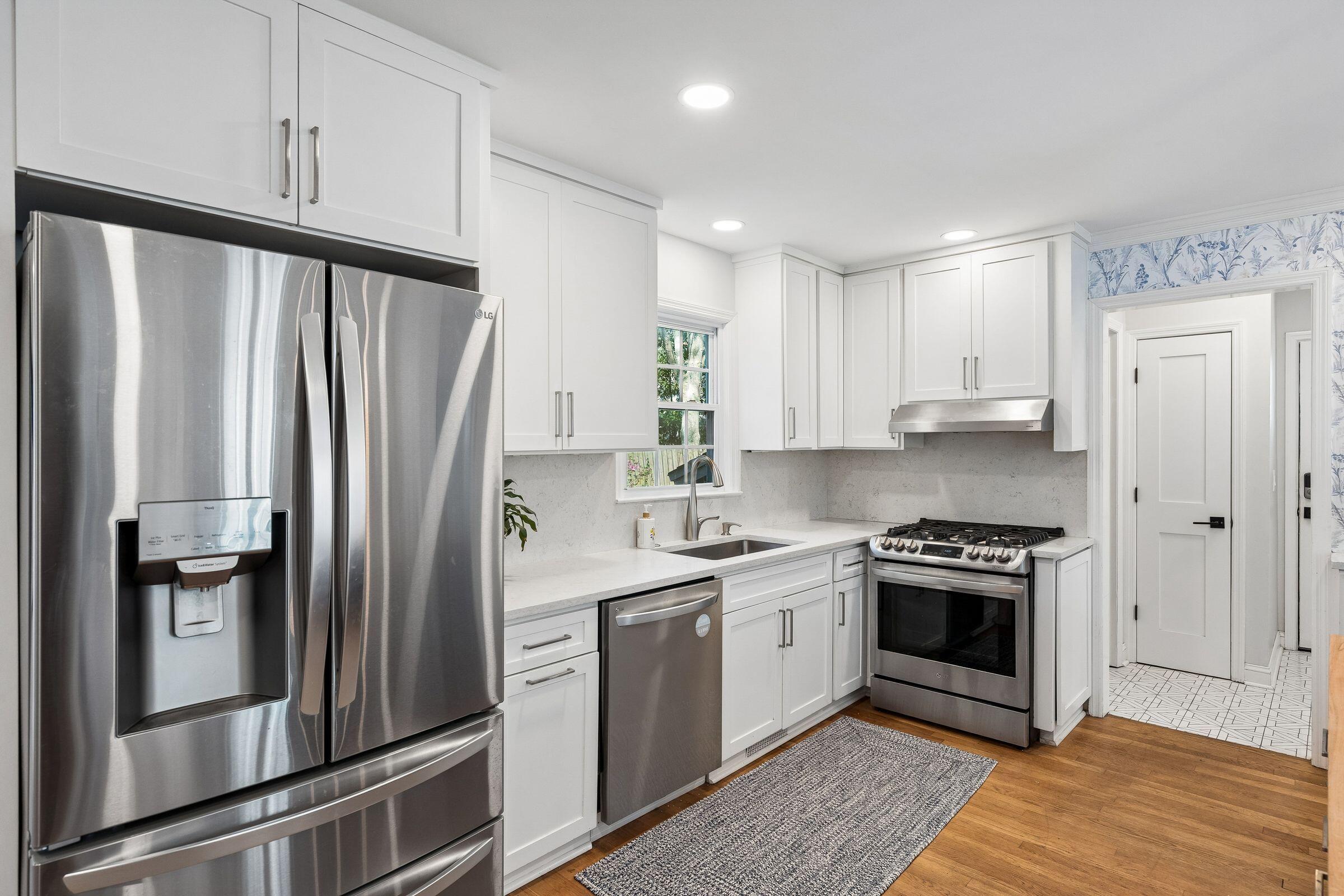 753 Milldenhall Road Mount Pleasant, SC 29464 - Photo 13 of 41 753 Mildenhall Rd-KeenEyeMarketing-15