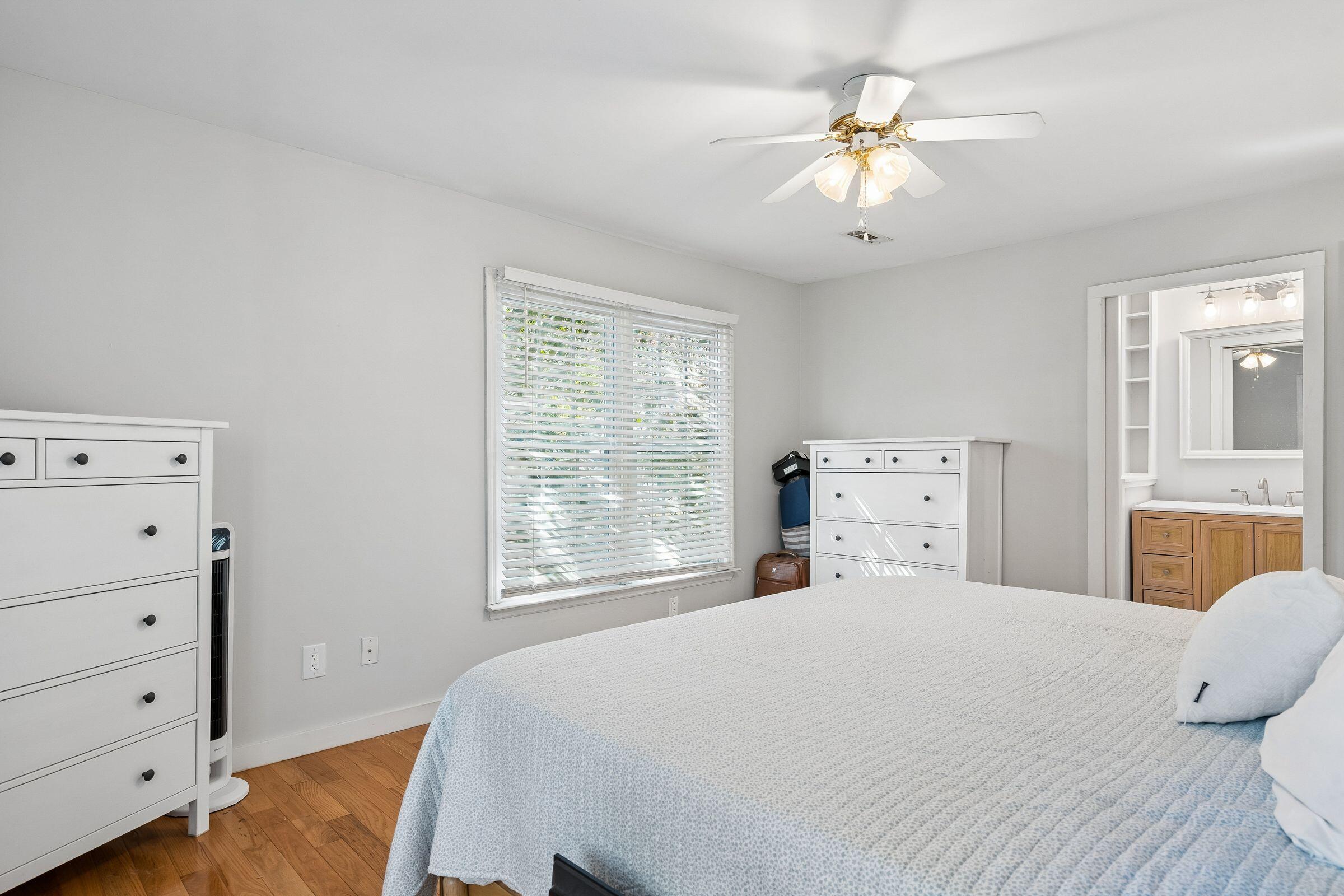 753 Milldenhall Road Mount Pleasant, SC 29464 - Photo 23 of 41 753 Mildenhall Rd-KeenEyeMarketing-25